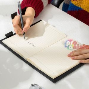 Черен бележник от изкуствена кожа Deli + химикалка, в кутия