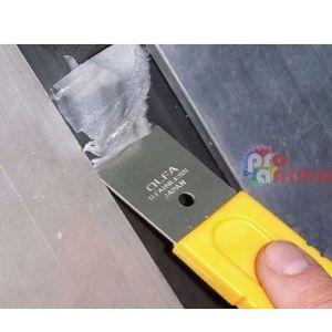 Скрапер компактен OLFA SCR-S 25 mm